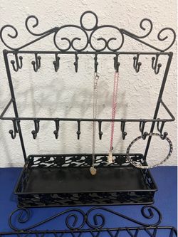 organizador de joyas de metal negro marca MOCOME