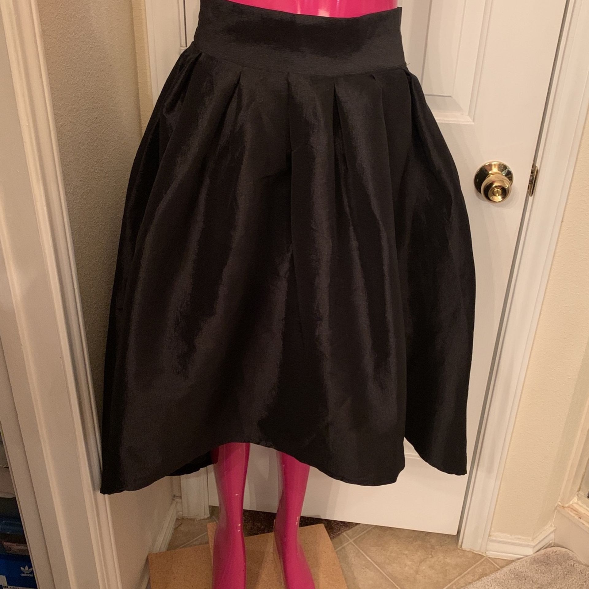 Rue 21 Asymmetric black Skirt size medium