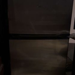 midea mini fridge 