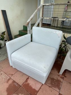 Storage chair/ottoman