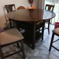 Bar Size Table With 4 Chairs