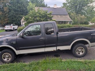 Ford F-150 Extended Cab Pickup Truck