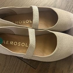 Aerosols Size 8 Shimmery Flats