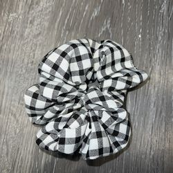 Black And White Plaid Scrunchie 