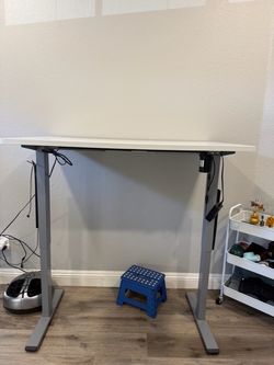 Height Adjustable work desk white 48 x 30