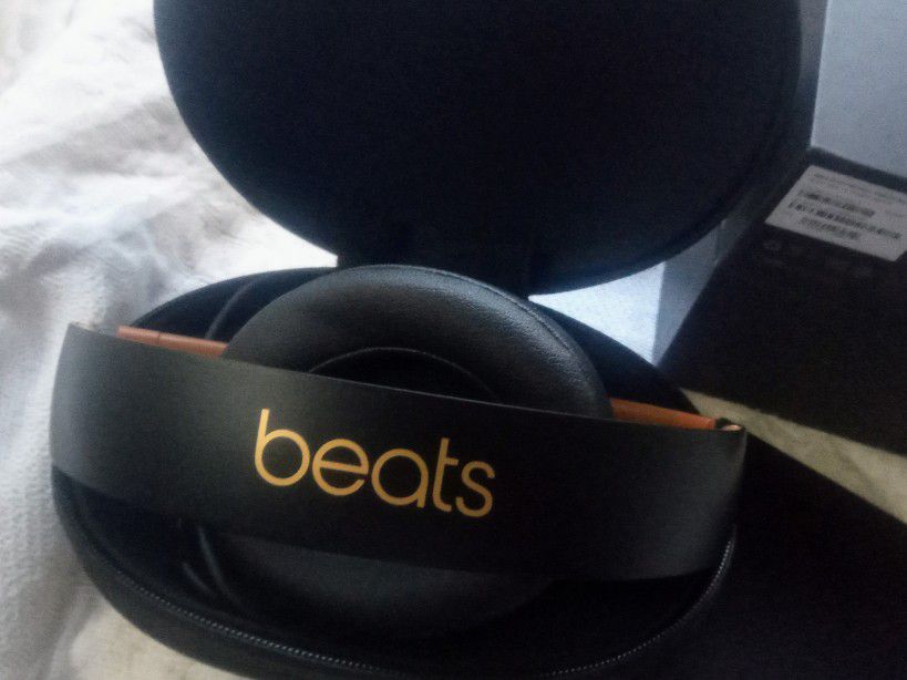 Beats Gold Trim Headphones New!