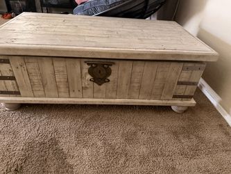 Rustic Lift‑Top coffee Table w/ Hidden Storage