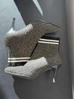 Stuart Weitzman Black Knit Waverly Ankle Boots Size 7