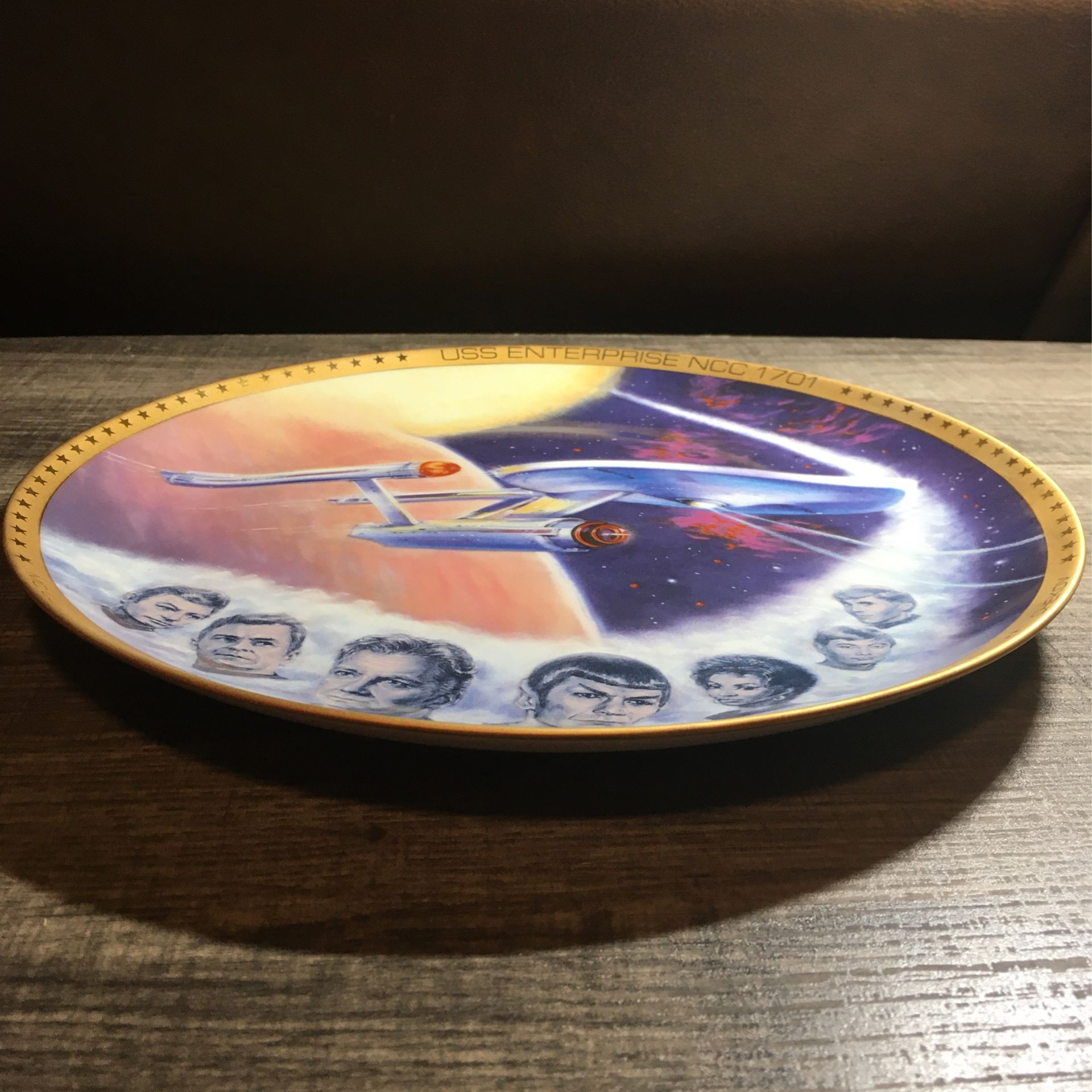 Star Trek USS Enterprise ~ Large Collector Plate (NCC1701) 