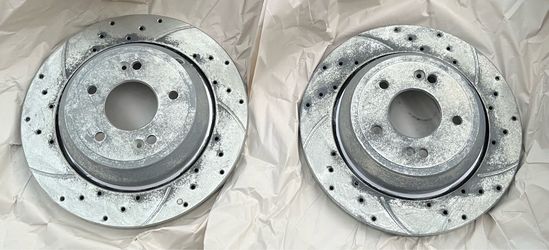 Cross-Drilled and Slotted Brake Rotors Rear Two Rotor Set