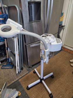 Professional  Facial Steamer with Magnifying Lamp