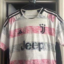 Juventus #14 Chiesa jersey