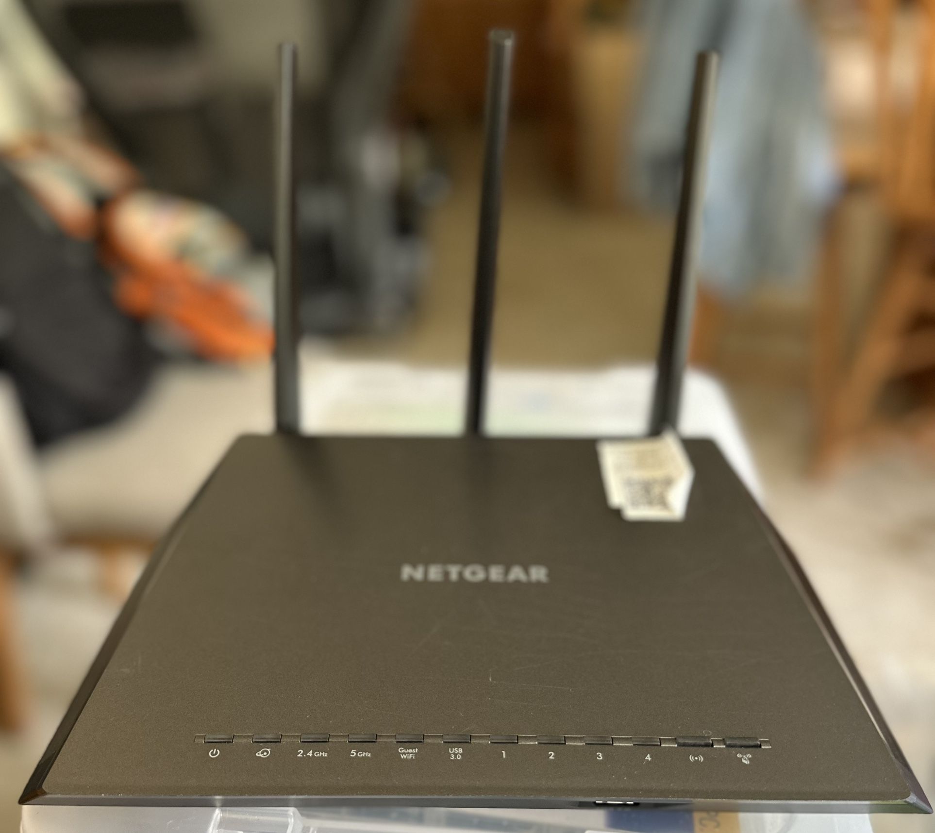 NETGEAR R6900 — Nighthawk AC1900 Smart WiFi Dual Band Gigabit Router