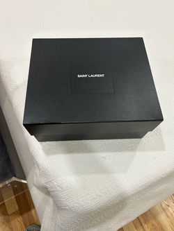 Saint laurent 1 f/2x8 it’s brand new box