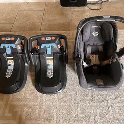 Infant car seat- Uppababy With 2 Bases