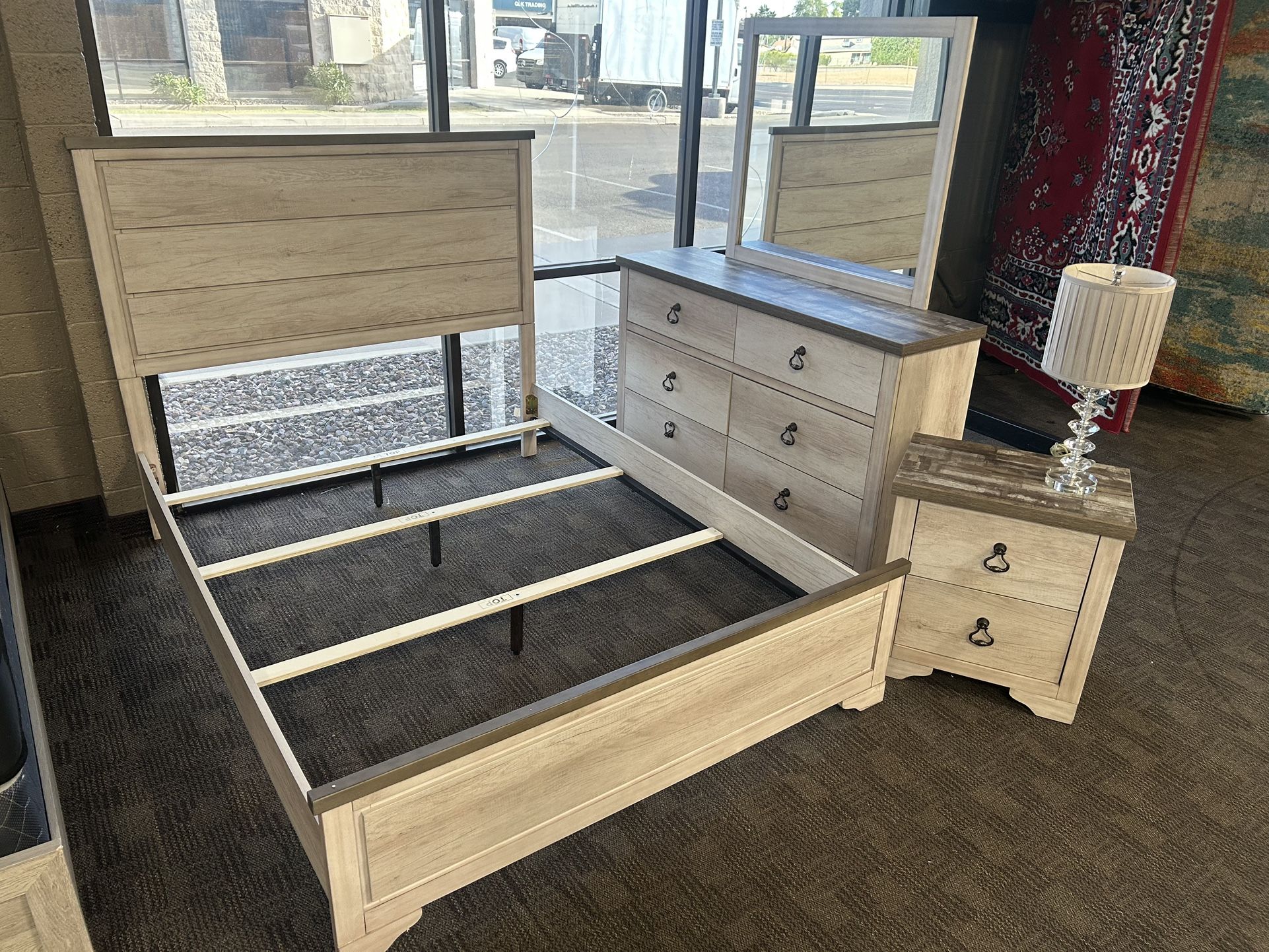 Antique White Farmhouse Queen Bedroom Set