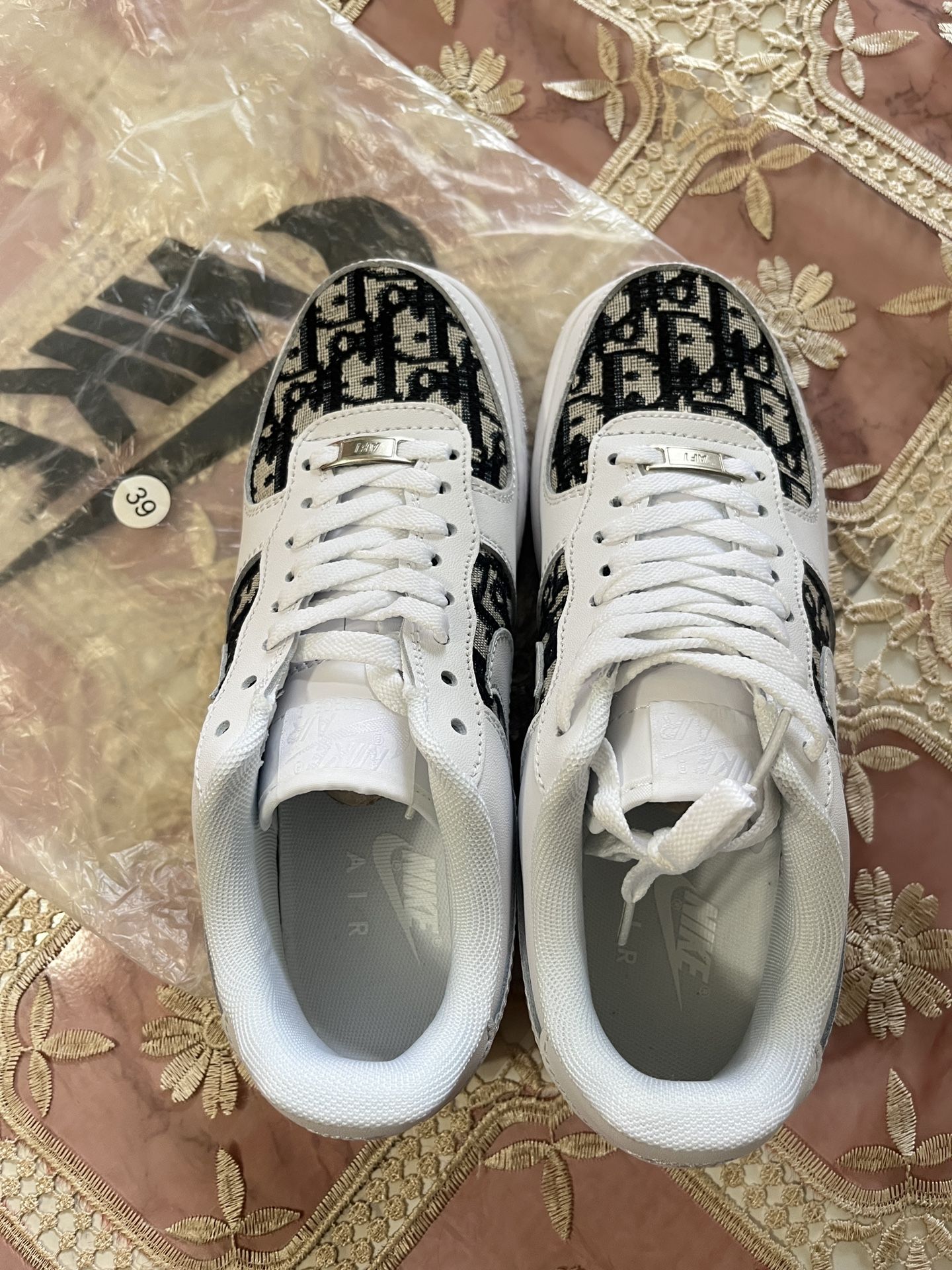Nike Air Force 1 x Dior Collaboration - Size 39 - NEVER WORN! 