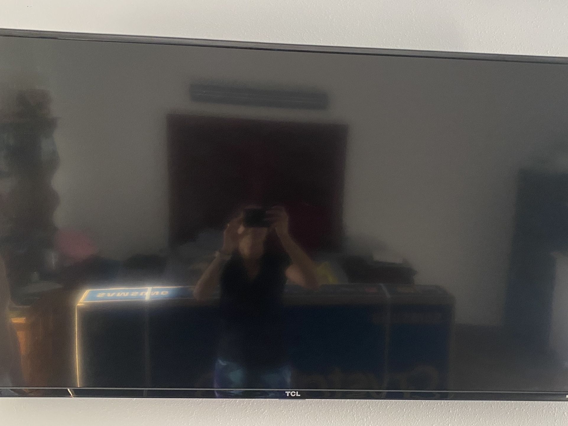 TCL ROKU 55'' Smart tv