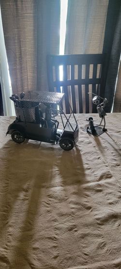 Metal golf art