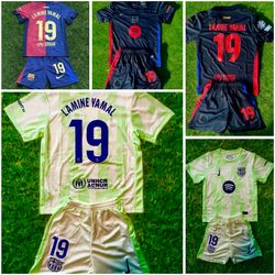 LAMINE YAMAL #19 BARCELONA JERSEY