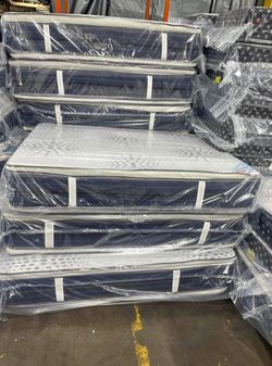 Moving Out Sale ||| New Queen Mattress with Box Spring For Sale with Free Delivery