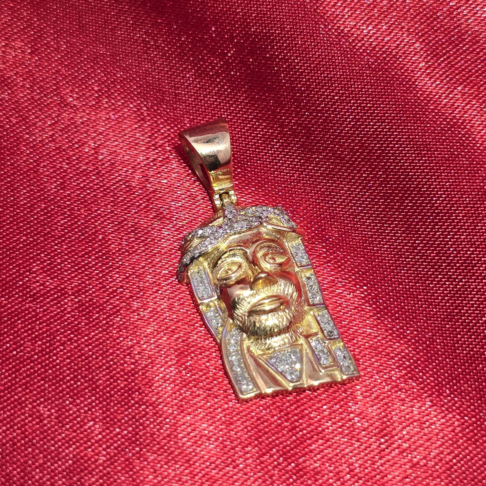 10k Yellow Gold Diamond Jesus Head Pendant 0.25 ctw
