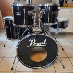 Pearl drumset