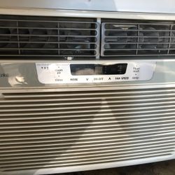Frigidaire 10,000 BTU Window Air Conditioner 