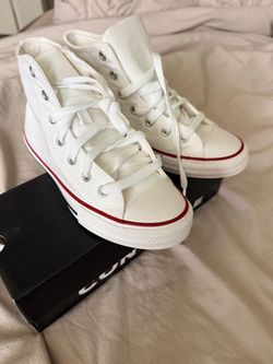 Converse Chuck Taylor All Star White High Tops Youth Size 2 + Box