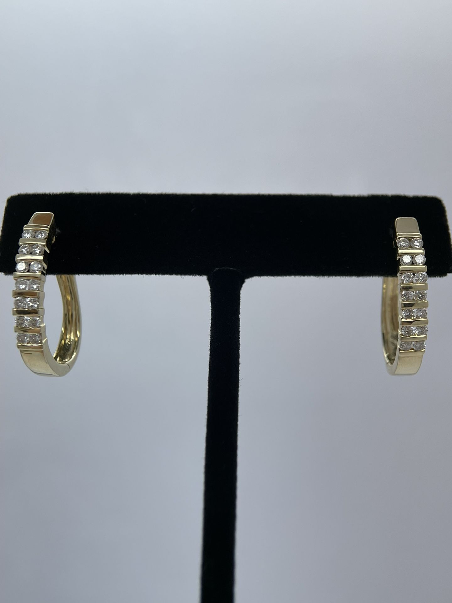 14 K Gold Diamond Earrings. New