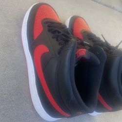 Nike Shoes Size 10.5