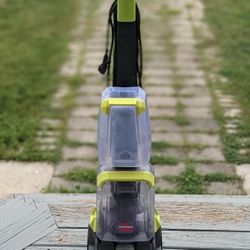 TurboClean™ PowerBrush Lightweight Pet Carpet Cleaner