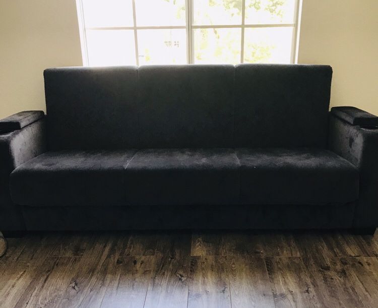 Futon Couch that folds to full size bed - TEMECULA