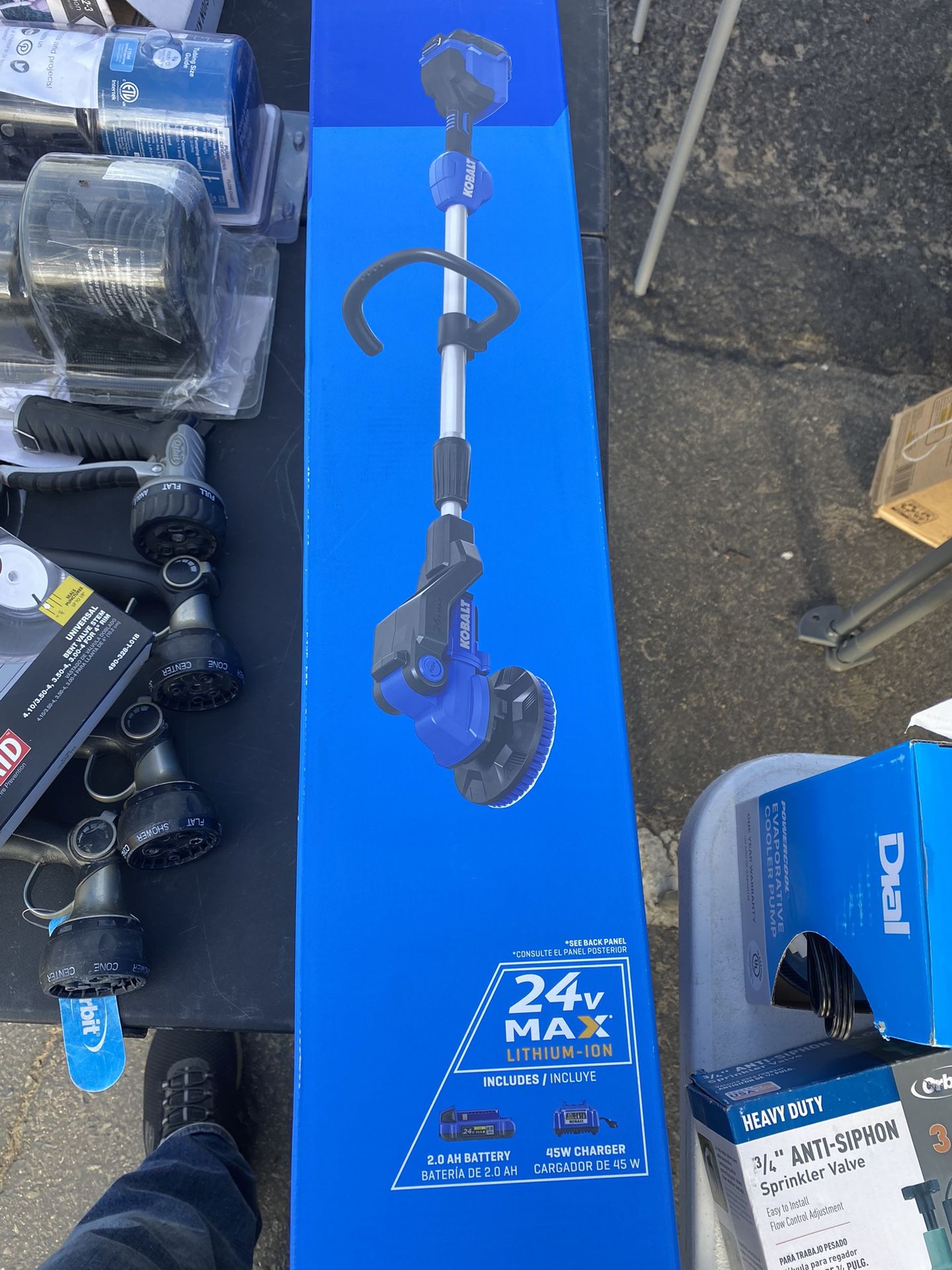 KOBALT 24V Power Scrubber