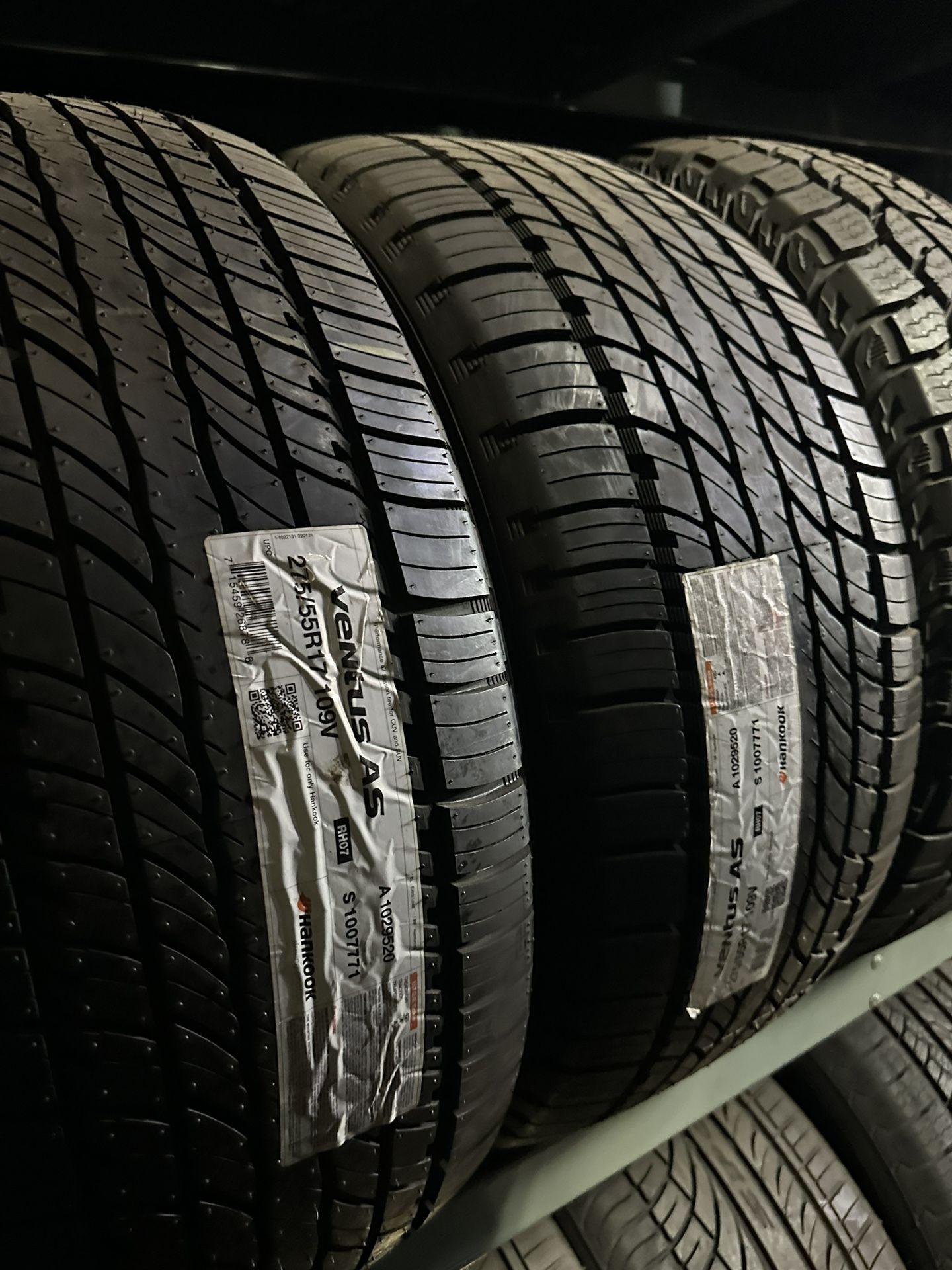 275-55-17 HANKOOK TIRES PAIR