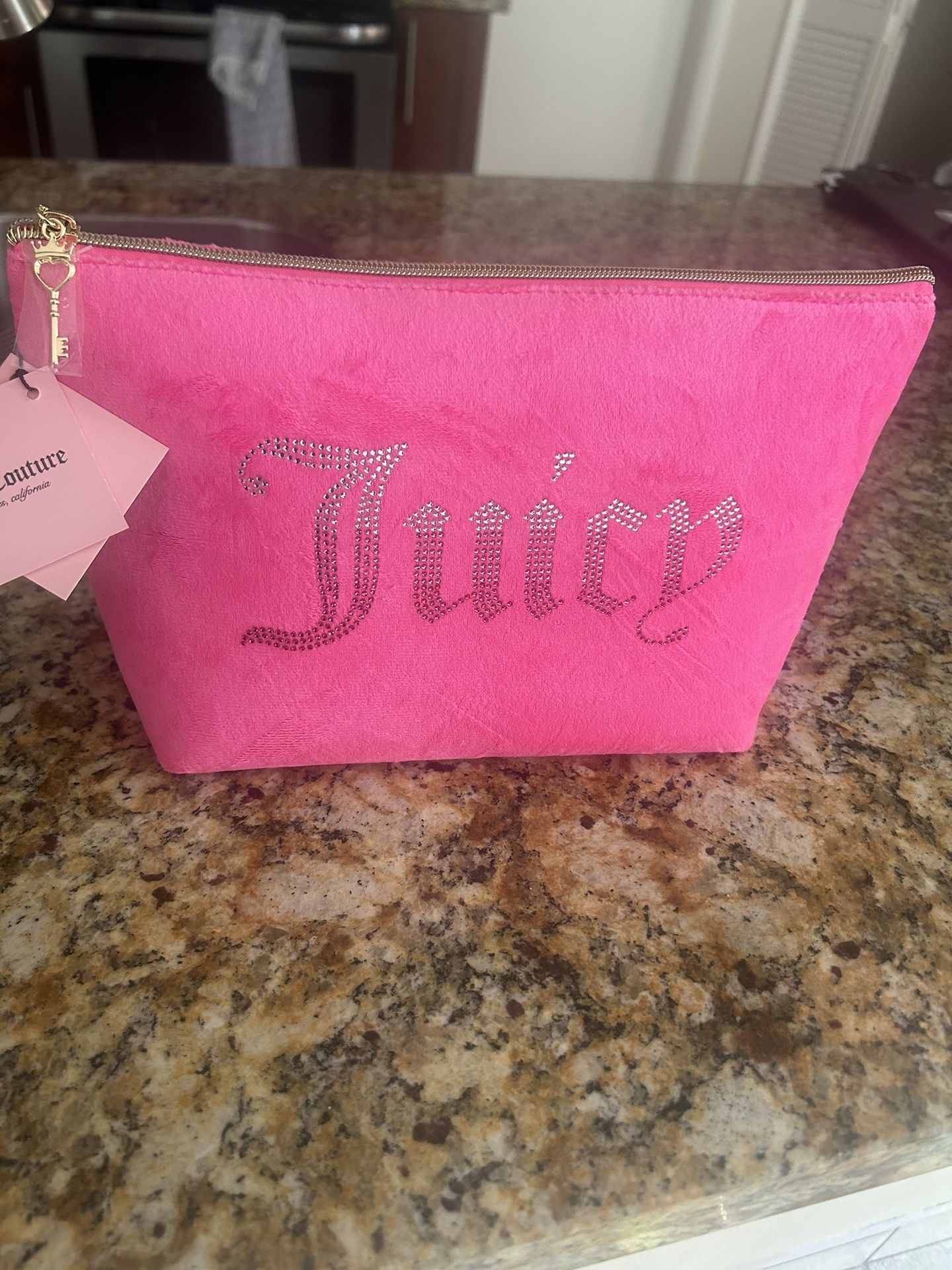 Juicy couture hot pink make up cosmetics bag New with tags