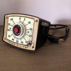 Vintage Time-O-Lite Darkroom Timer (Model M-72R)