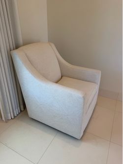 Custom Reupholstered Ivory Curved swivel Armchair | Excellent Condition