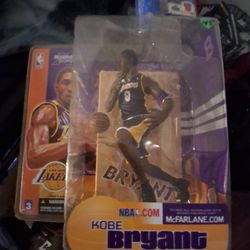 McFarlane Kobe Bryant original basketball figurine!!