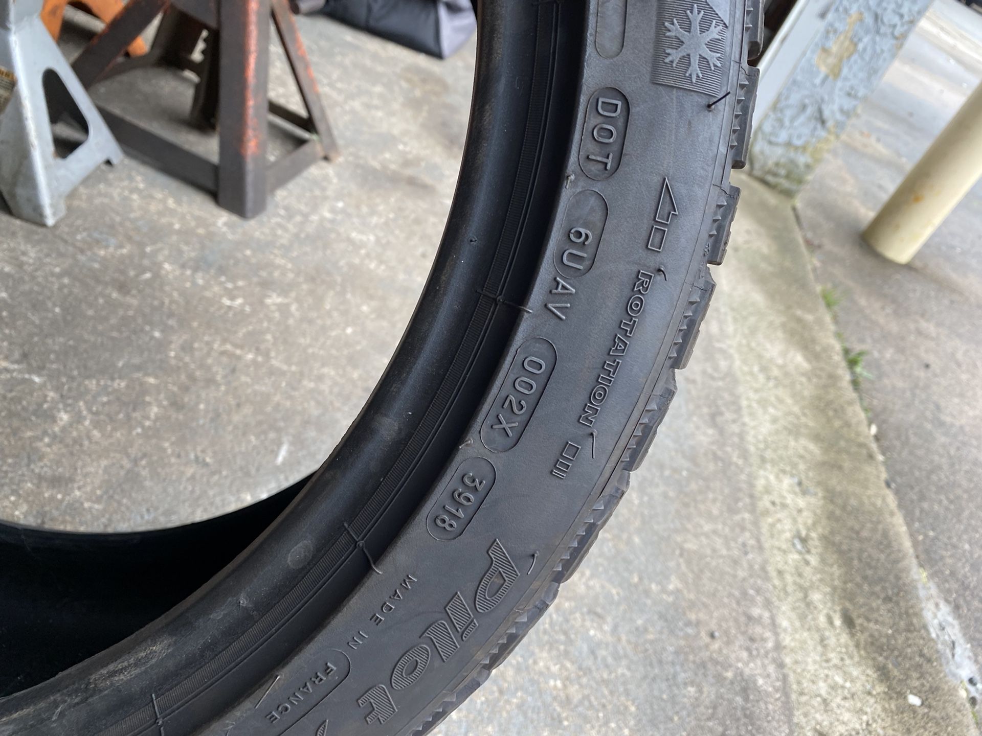 1) 235/40/19 Michelin Pilot Alpin Tire. Came off a Porsche Cayman Tread is in Great condition with 12/32 DOT 3918 $150 for ONE I carry other siz