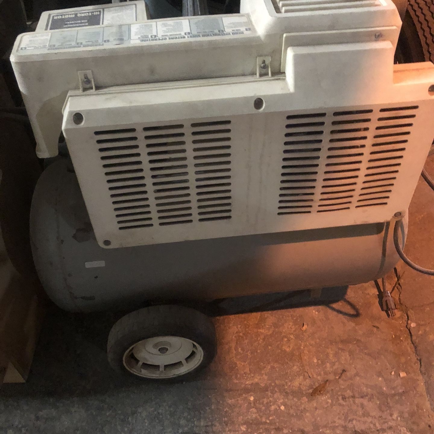 Air compressor 2hp Craftsman 220 V