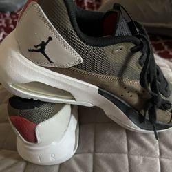Brand New Never Worn Women’s Nike
