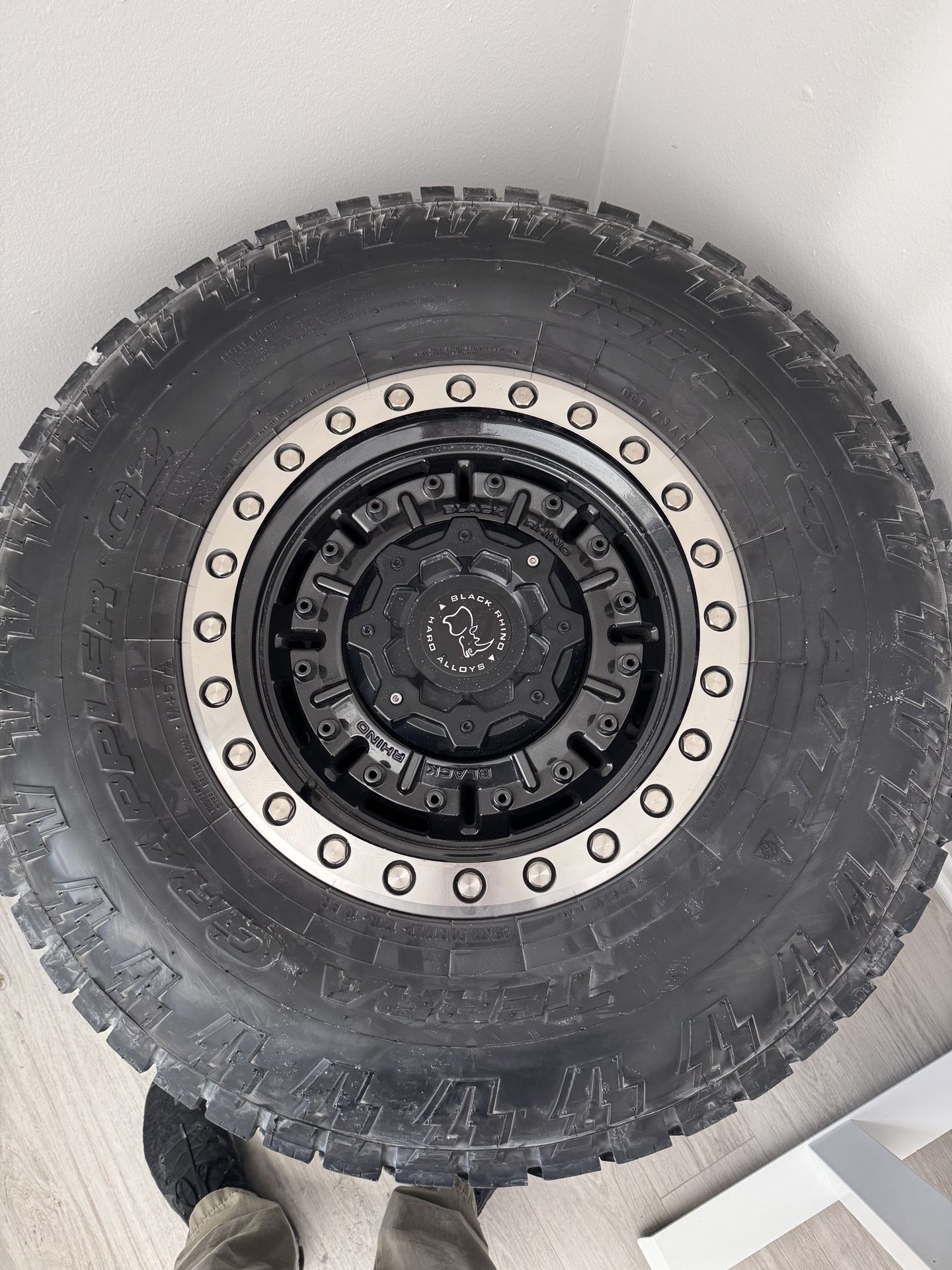 35” Tires + Black Rhino Wheels + Leveling Kit – Complete Setup