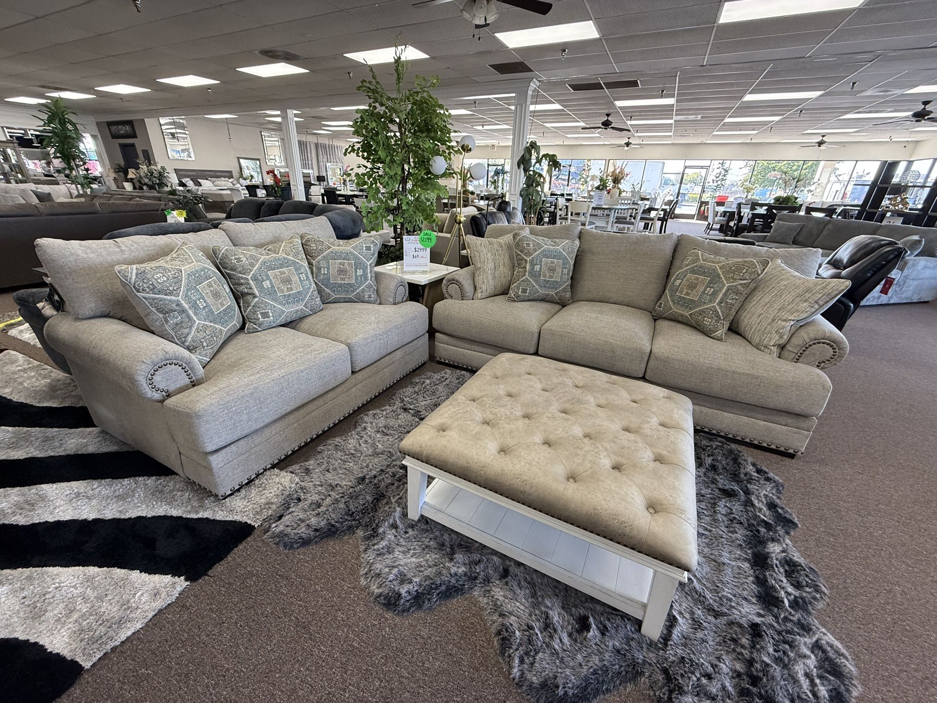 2 Pc Sofa And Loveseat 