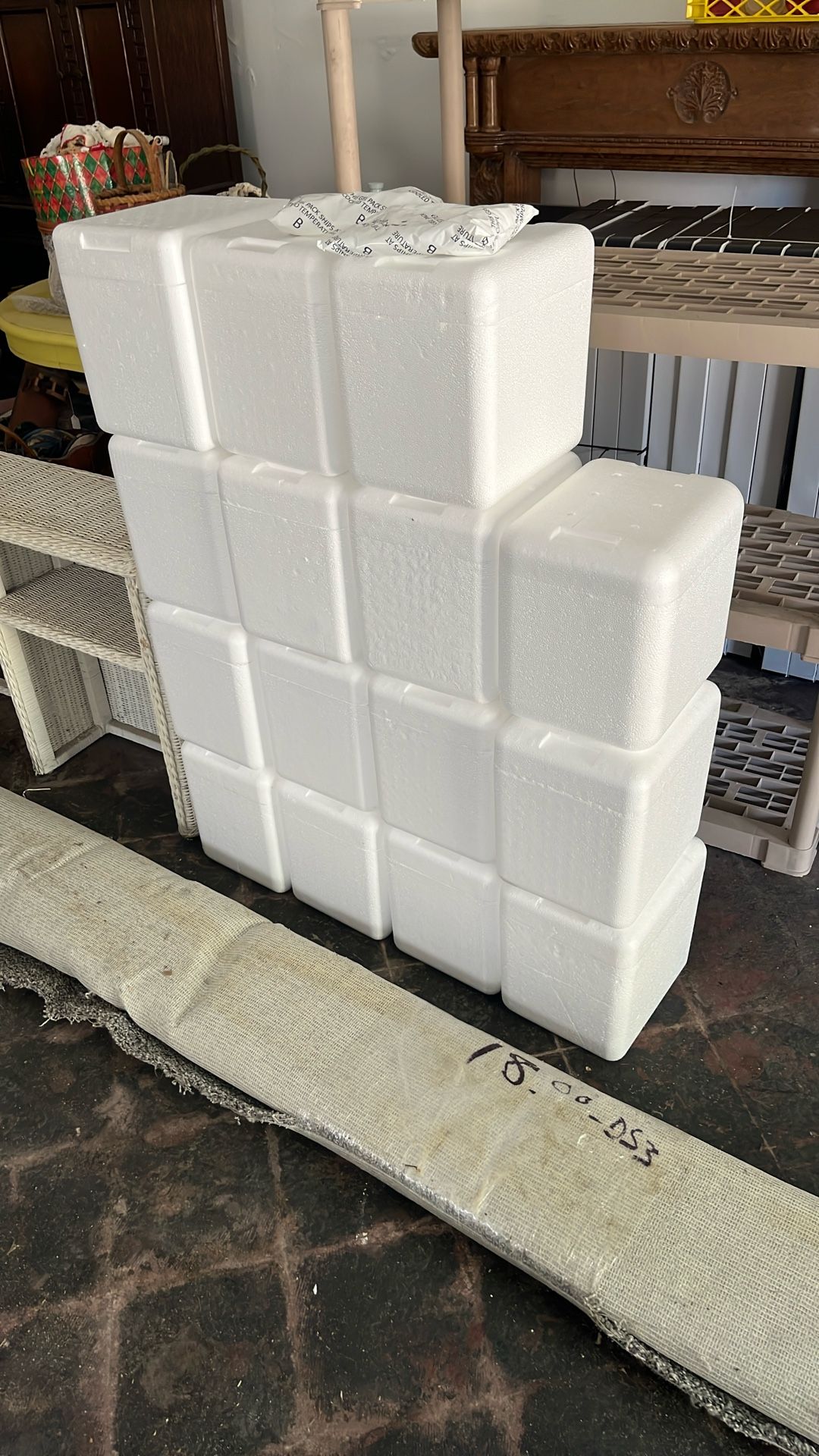 11”x11”x9” Mini Coolers 15x w/cool Packs