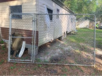 6 x 10  chain-link fence with door
