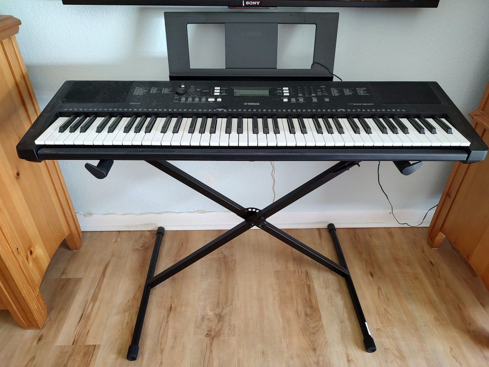Yamaha PSR -EW300 Digital Keyboard 76 Keys With Stand, Manual And Songbook 