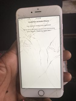 iPhone 6s Plus cracked screen