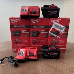 Milwaukee M18 12.0 Forge Battery With Rapid Charger