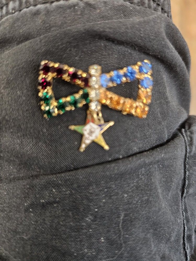 Order Of The Eastern Star Brooch With Colorful Rhinestones & Hanging Star Charm